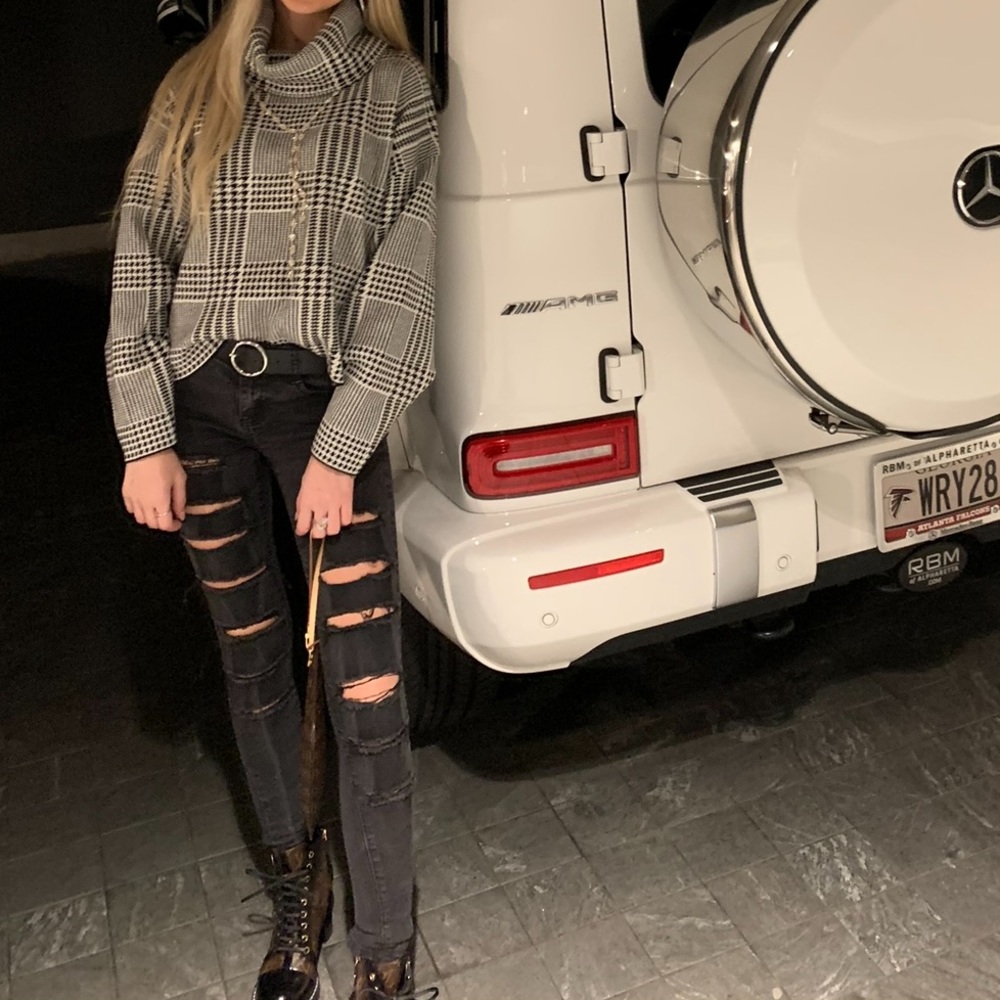 Turtle neck sweater